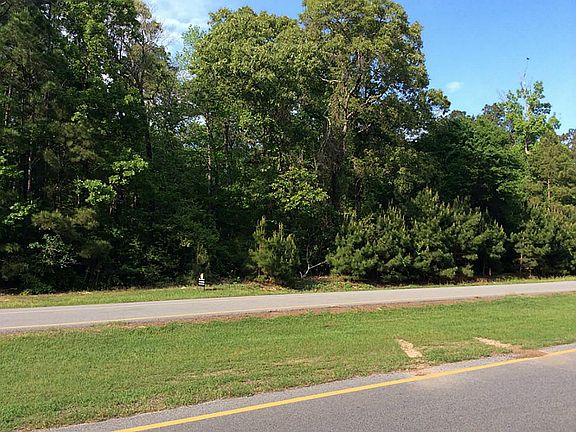 5th image of 19383 Riverwalk Dr