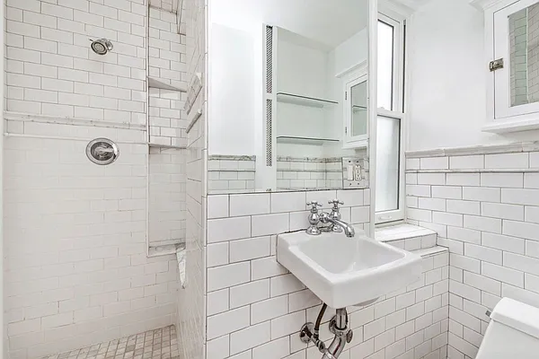 Rented by Compass | media 15