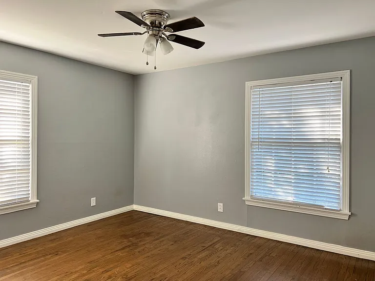 1225 San Antonio St — Photo 22