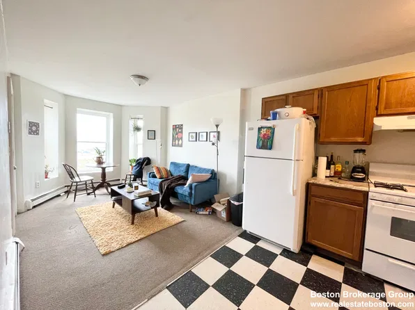 96 Hammond St, Boston, MA