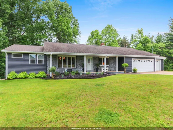 389 Sunlite Dr, Oneida, WI 54155