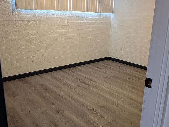 4th image of 1215 W Roger Rd #1241-10