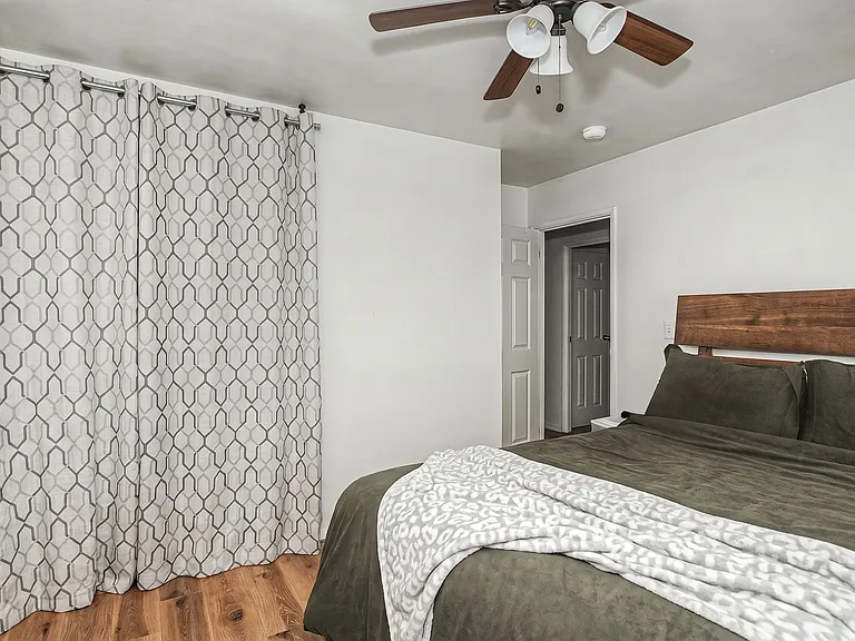 2116 Ferndale Ave — Photo 20