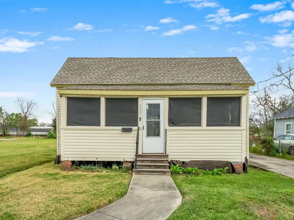 325 N Blake St, Lake Charles, LA 70601