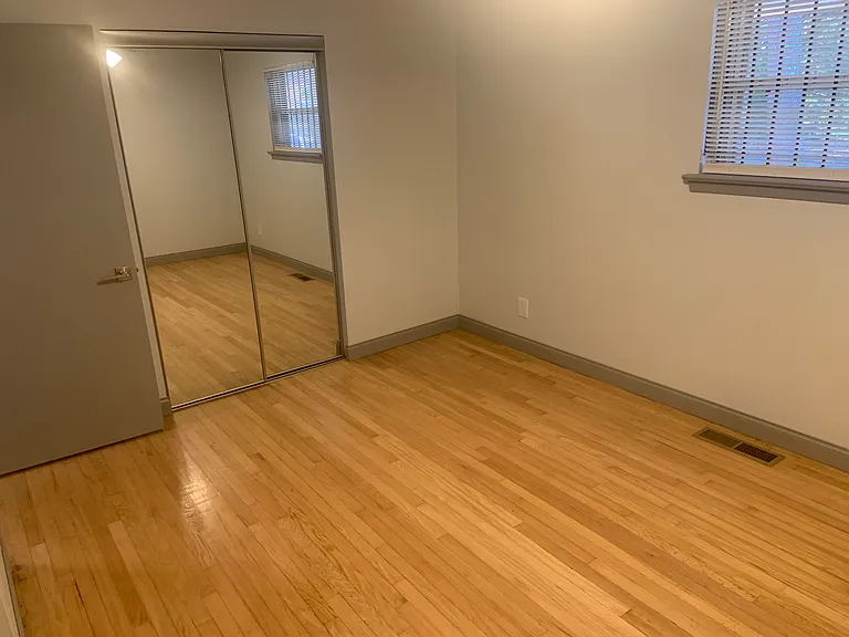 4511 Rogers Rd #B — Photo 8