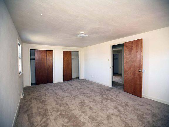 5th image of 1529 Birch St #B