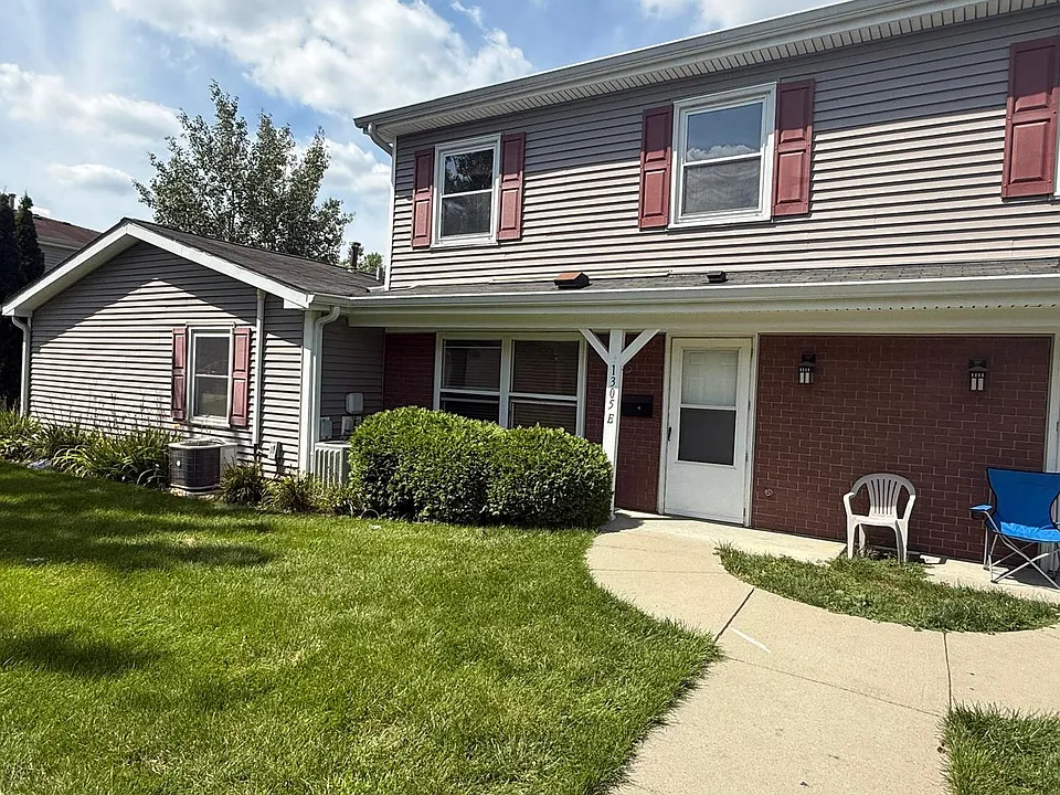 1305 Kingsbury Dr #E
