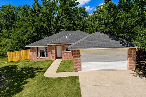 2402 Jaguar Ct Photo 1
