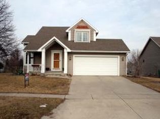 517 E 5th St, Huxley, IA 50124