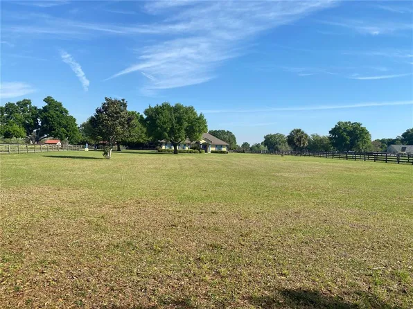 901 NE 105th Ln, Anthony, FL 32617