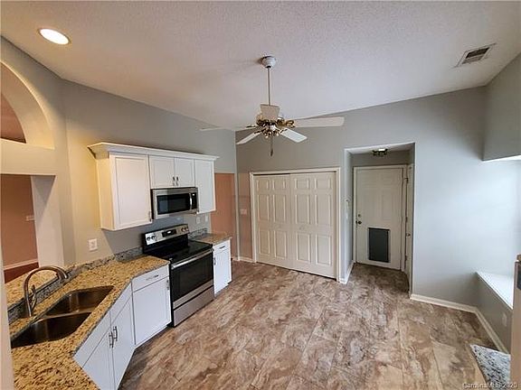 5th image of 13517 Silver King Ct #73