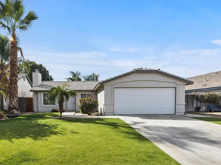 3921 White Sands Dr — Photo 3