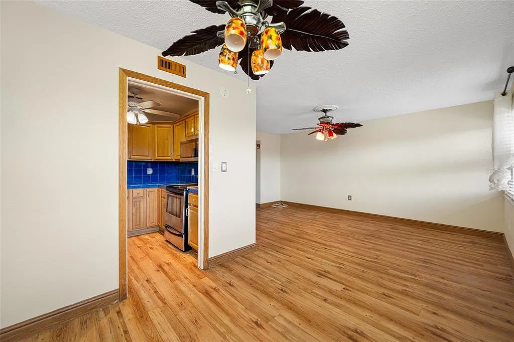 1 bed, 1.0 bath, 650 sqft, $1,225 — Photo 4