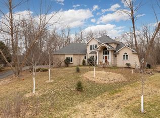 26335 Peach Cir, Shorewood, MN 55331