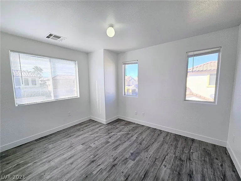 7858 Warwickshire Way — Photo 16