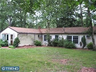1st image of 1103 E Lakeshore Dr