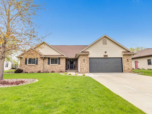 240 Alison Ct, Wrightstown, WI 54180