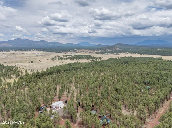7418 E Robin Hood Rd, Williams, AZ 86046