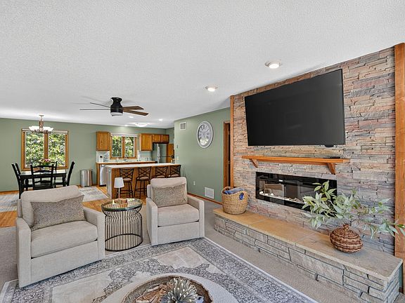 5th image of 5025 Karen Dr #206
