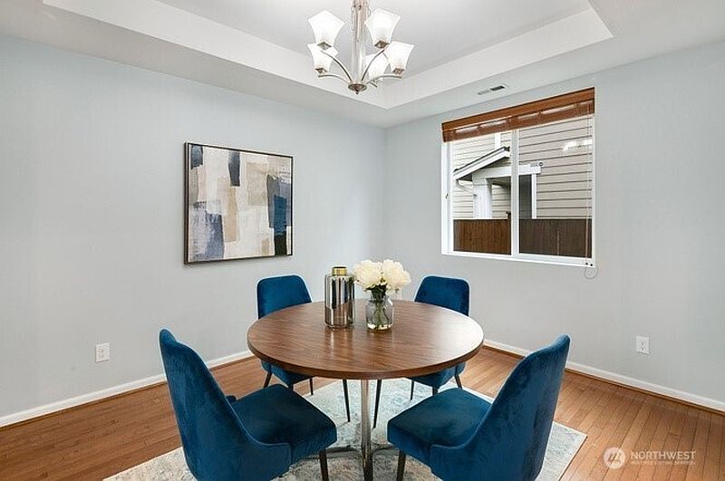 4th image of 3931 177th Street SE