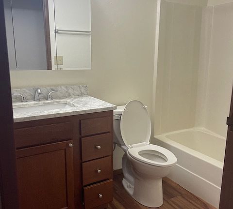 5th image of 2030 Chateau Ct #10