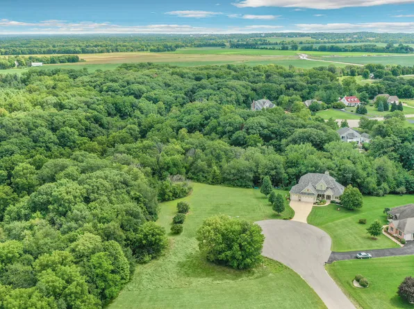 6004 Polo Club Dr, Yorkville, IL 60560