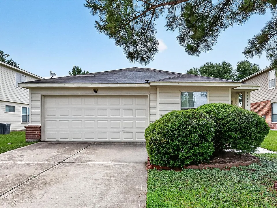 19119 Yaupon Ranch Dr