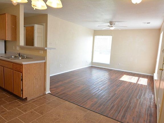 3rd image of 2200 Wright Way