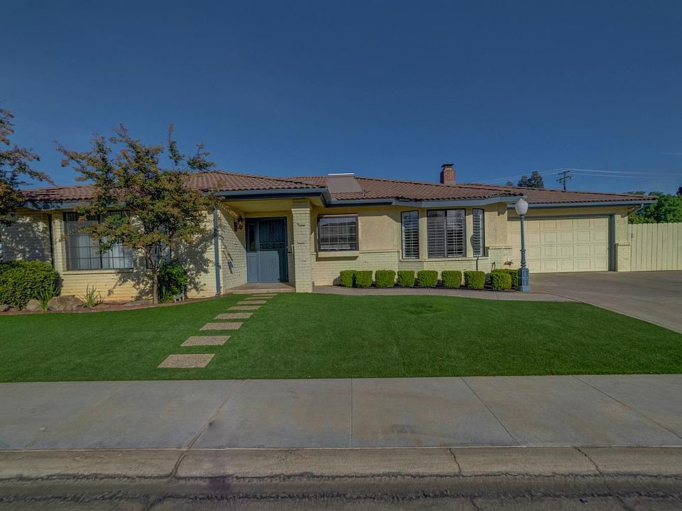 1st image of 7608 N Gearhart Ave