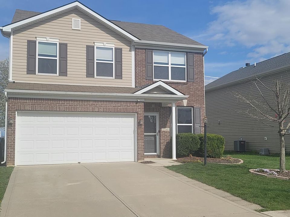 1st image of 15540 Old Pond Cir