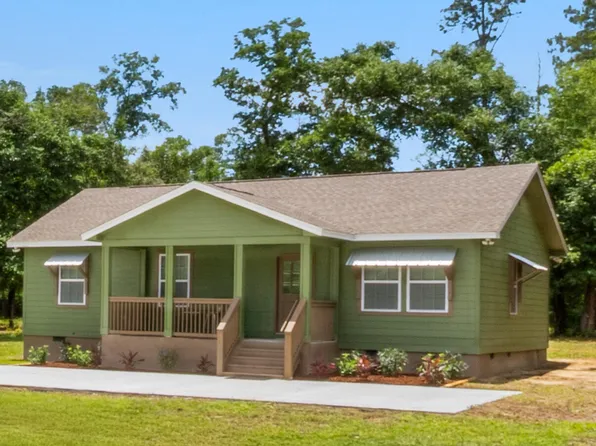 12440 Forest Glen Dr, Fountain, FL 32438