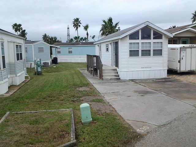 1st image of 530 W Clam Cir