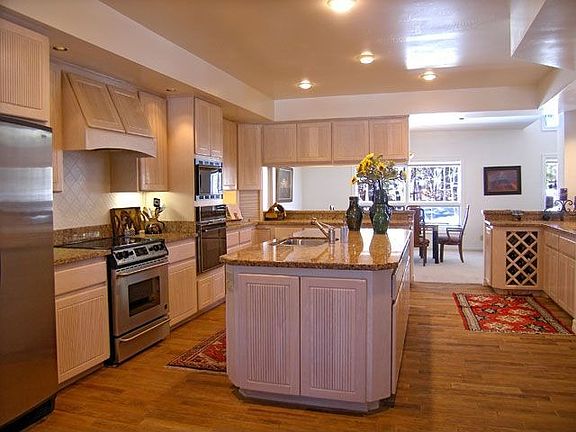 Chef's kitchen with prep island