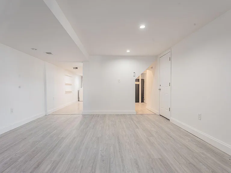 516 North St — Photo 19