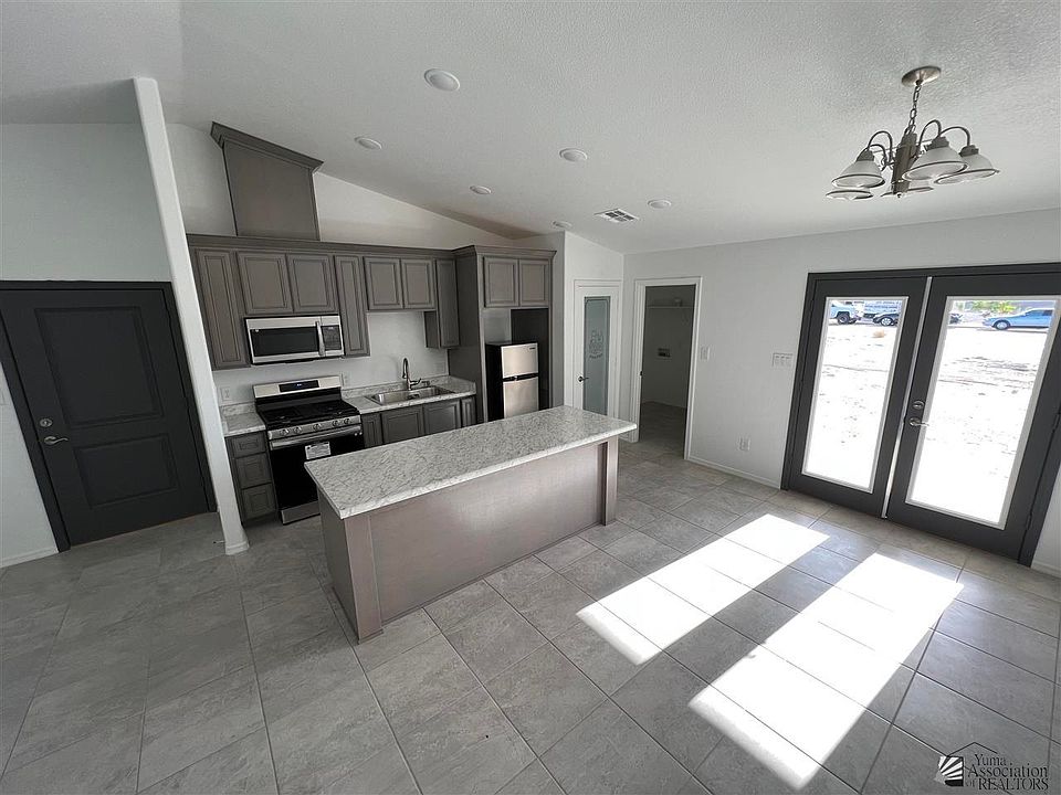 2nd image of 4632 E San Pedro St