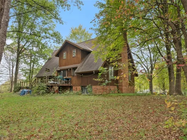 450 W Twinsburg Rd, Northfield, OH 44067
