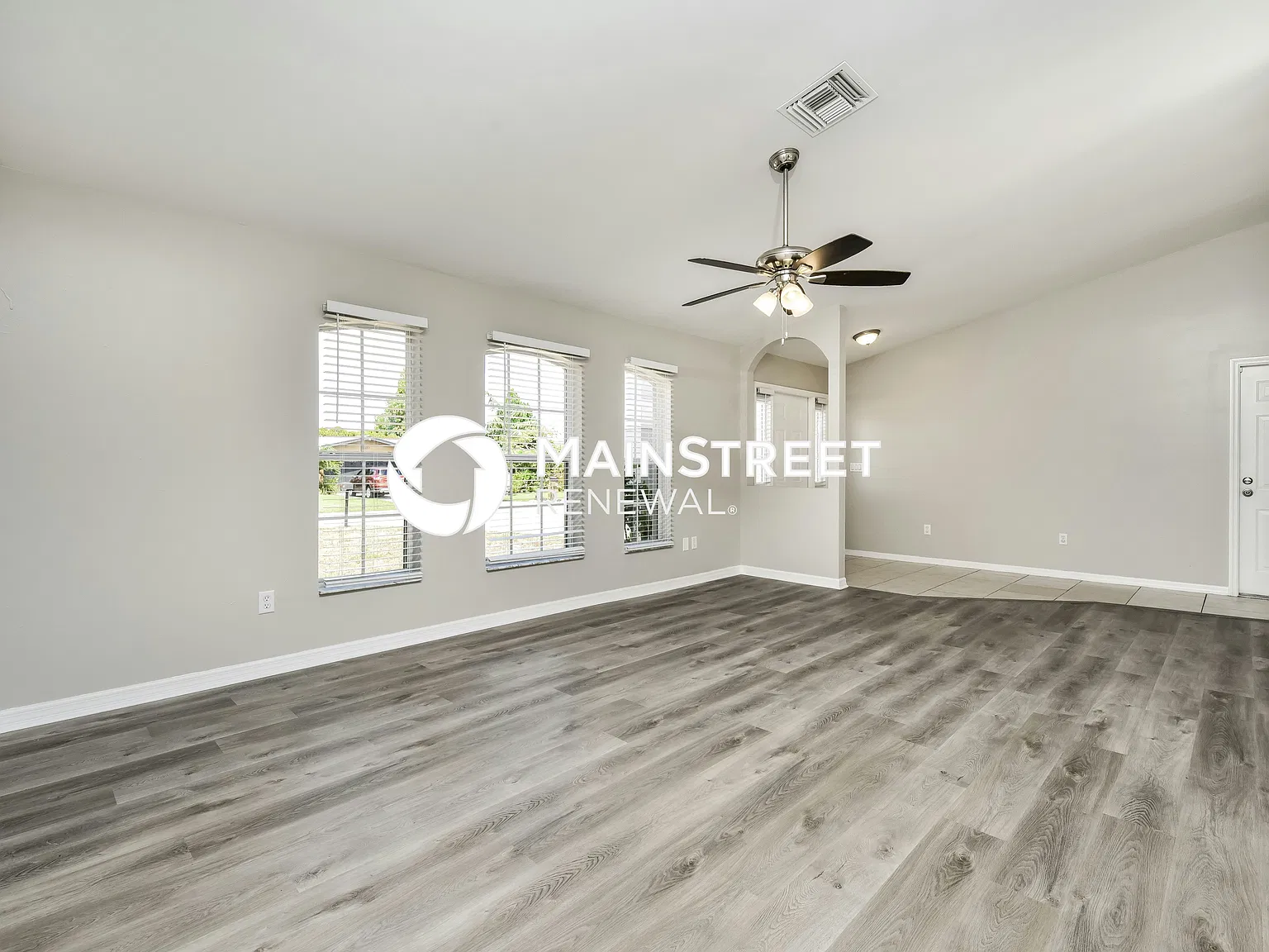 1418 SE 27th Ter — Photo 4