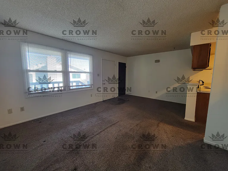 1502 Trent Ct #11 — Photo 2