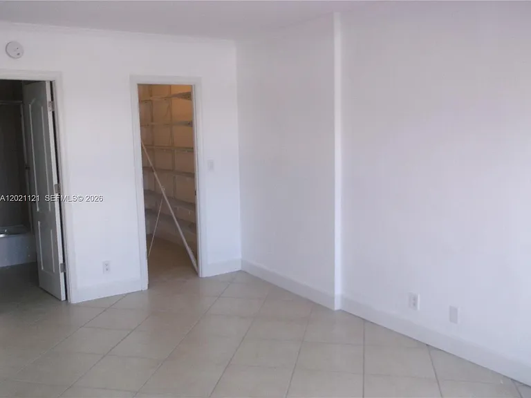 2900 NE 30th St #H6 — Photo 13