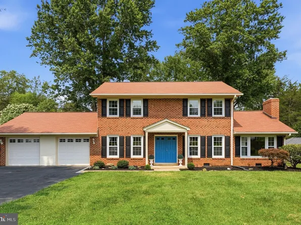 6416 Nordix Dr, Warrenton, VA 20187