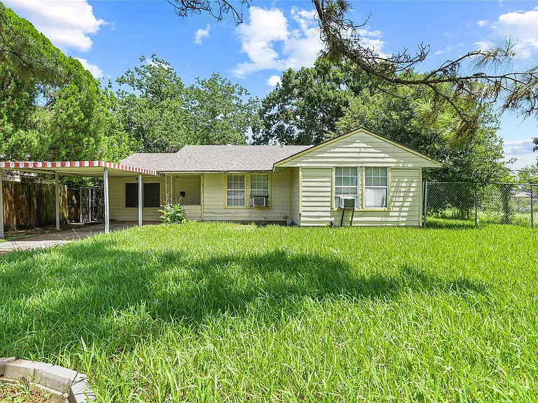 5515 Flamingo Dr — Photo 1