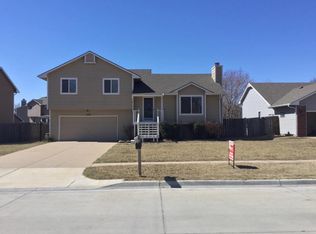 4335 N Edgemoor St, Wichita, KS 67220