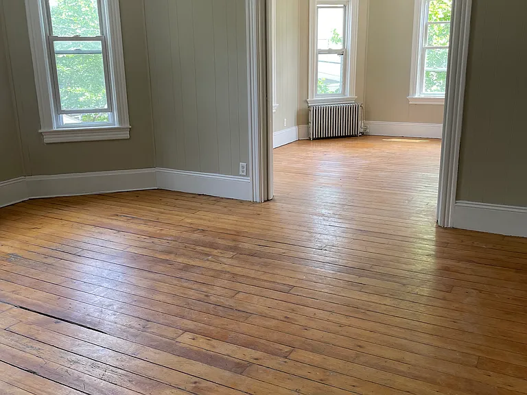 25-29 Roanoke St #2 — Photo 2