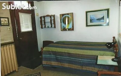 1 bed, 300 sqft, $900 — Photo 2