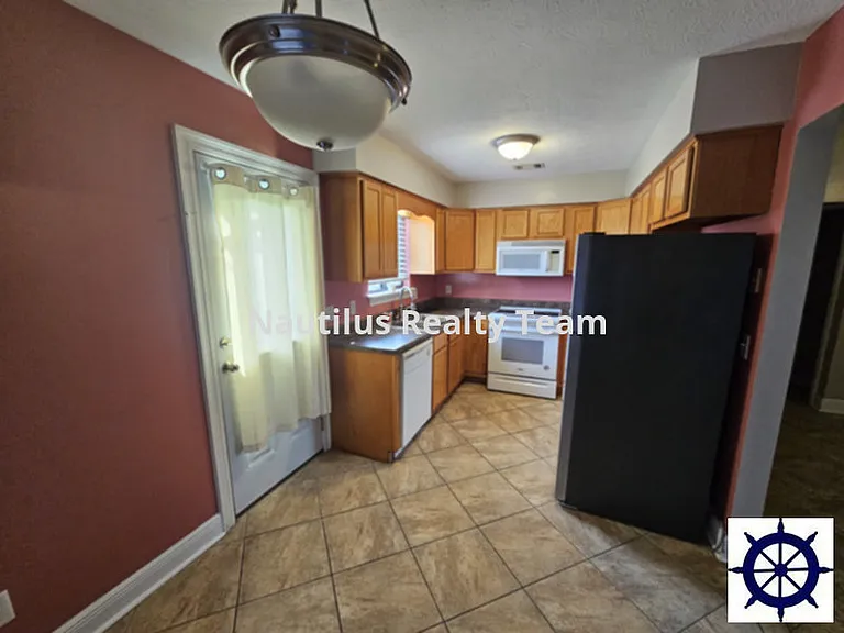 116 Christie Ln — Photo 8