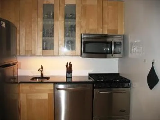 Rented by Corcoran | media 3