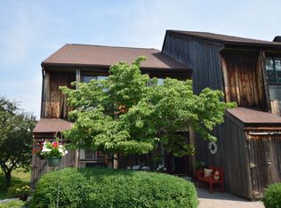 9592 S Pointe Lasalles Dr, Bloomington, IN 47401