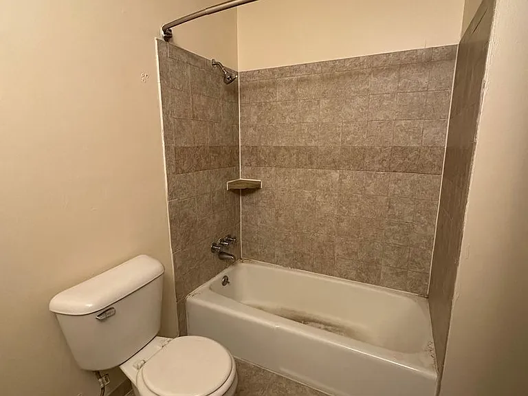 10628 W Dakota St — Photo 17