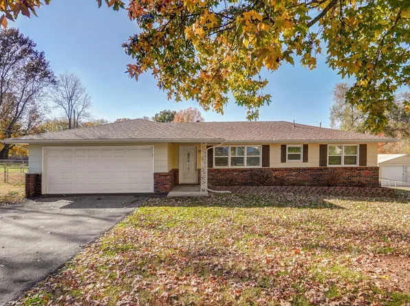 617 John F Kennedy Drive, Willard, MO 65781