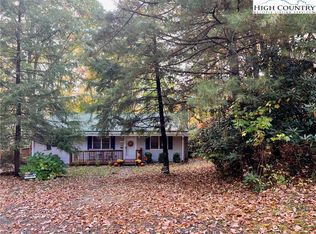 244 Spring House Ln, West Jefferson, NC 28694